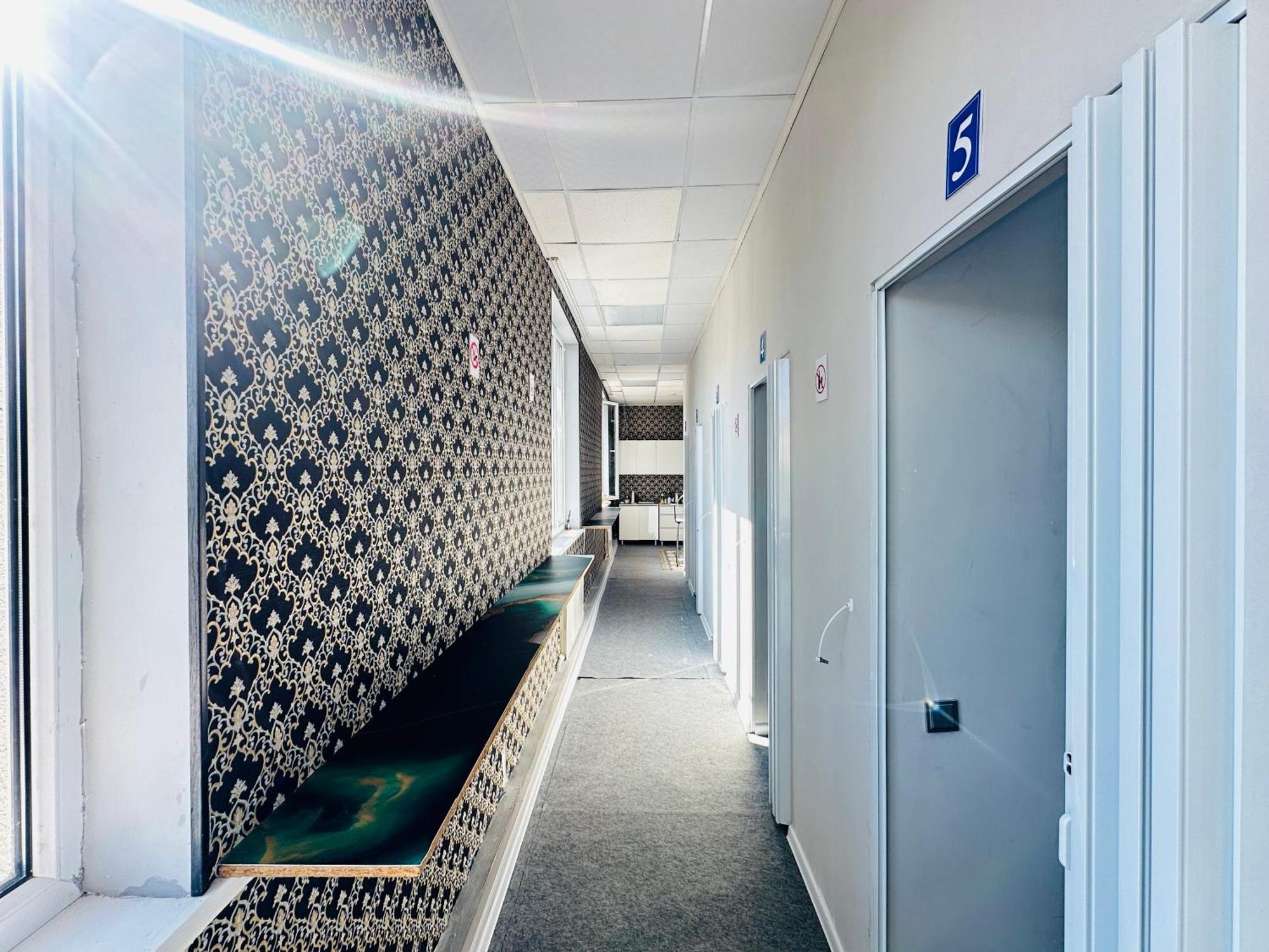 Center Capsule Hotel Almaty Luaran gambar